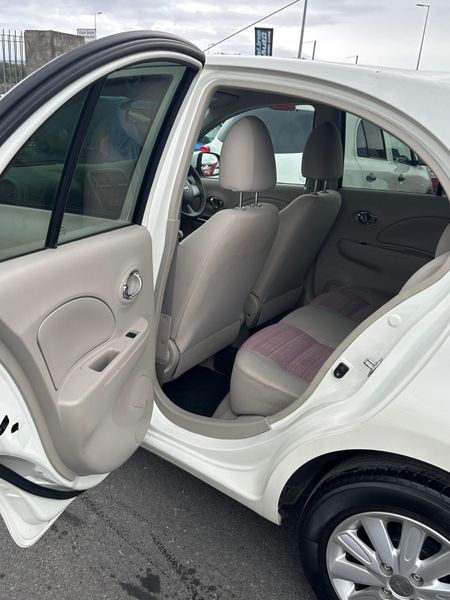 Nissan March Bolero 368479112