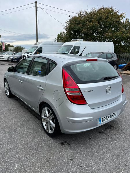 Hyundai i30 368485398