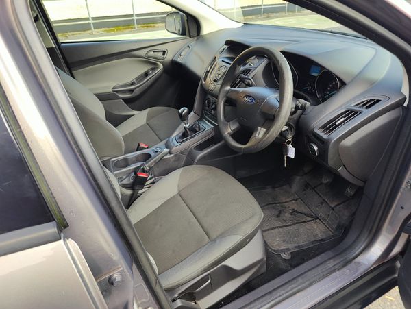 Ford Focus 2012 368495188