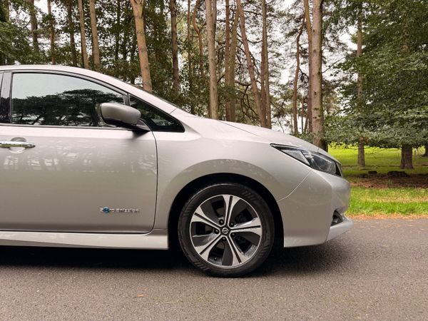Nissan Leaf 2018 SV Premium 40KW 368490049