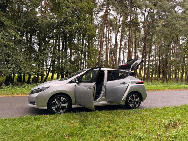 Nissan Leaf 2018 SV Premium 40KW 368490170