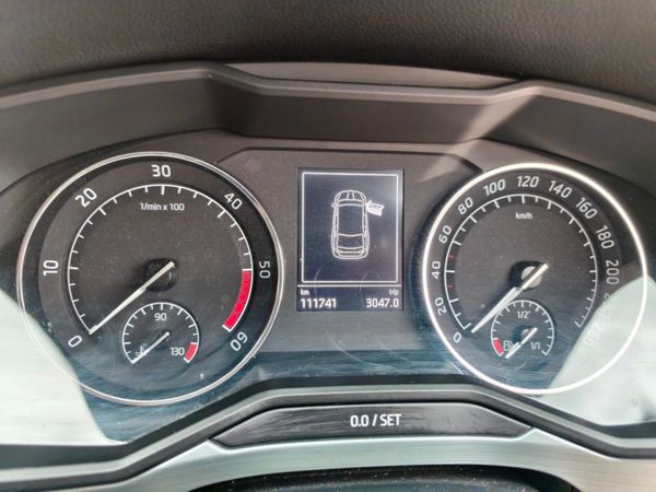 Skoda Superb 2.0 TDI 150bhp Style Estate 368505847