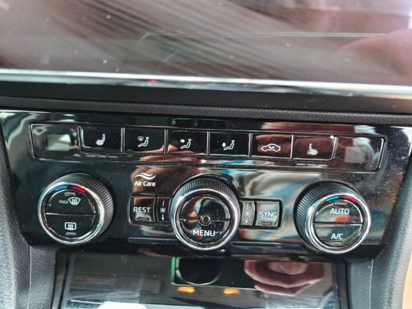 Skoda Superb 2.0 TDI 150bhp Style Estate 368505848