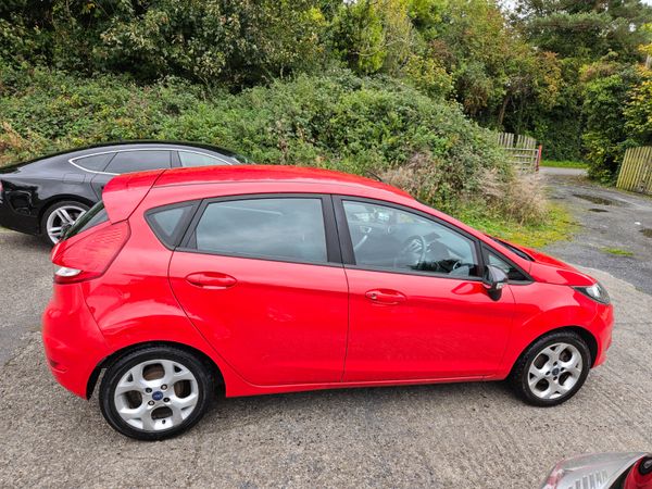Ford Fiesta 2012 Zetec 1.2 368526786