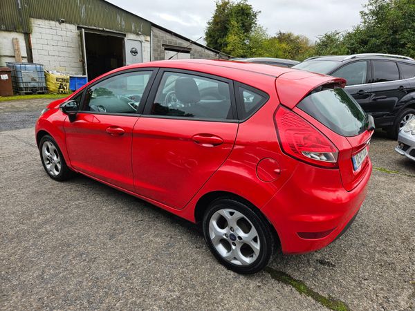 Ford Fiesta 2012 Zetec 1.2 368526787