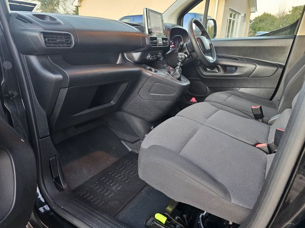 Citroen Berlingo 2019 368534547