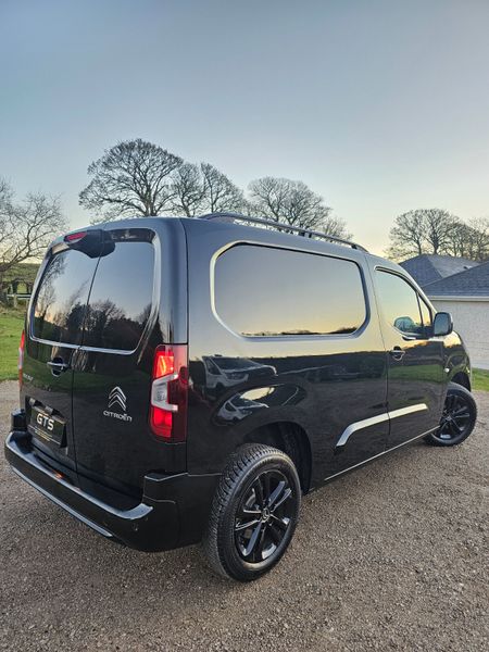 Citroen Berlingo 2019 368534541