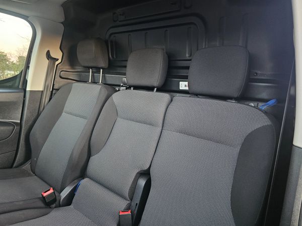 Citroen Berlingo 2019 368534552