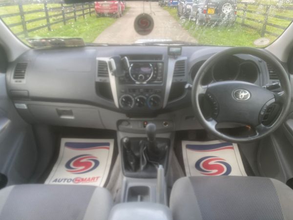 2011 Toyota Hilux 2.5D4D Spotless***** 368535645