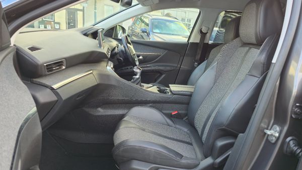 Peugeot 5008 2018 7 seats AA APPROVED 368544179
