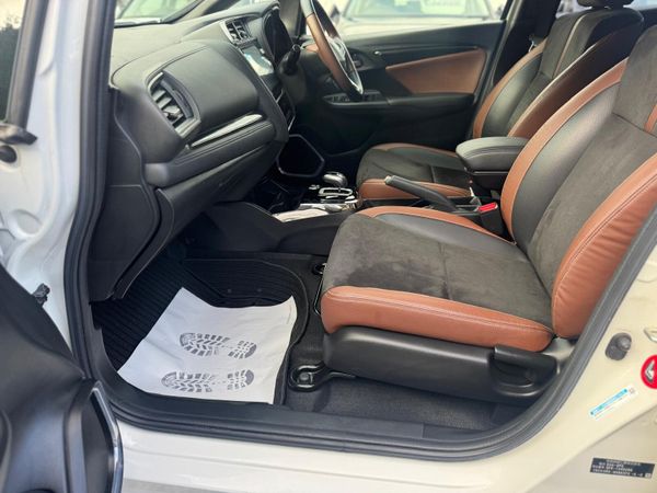 HONDA FIT 2019 PREMIUM LEATHER TOPSPECS 368550902