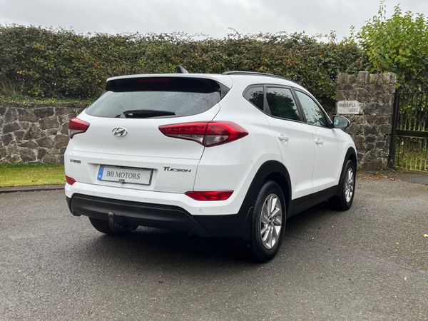 Hyundai Tucson 1.7 D Premium 368561636