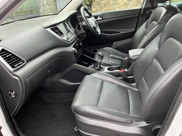 Hyundai Tucson 1.7 D Premium 368561633