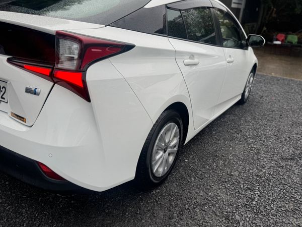 TOYOTA PRIUS 2022 HYRBID AUTOMATIC 368588803