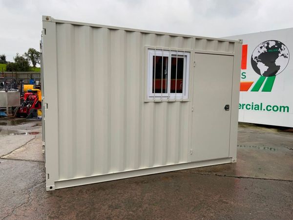 12 x 8  STORAGE SHIIPING CONTAINER...7442. 368589757