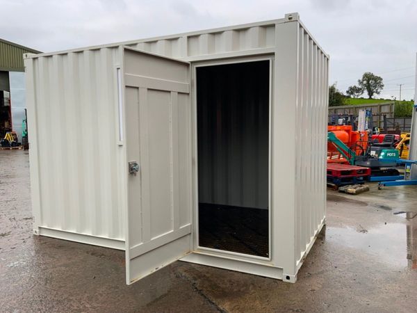12 x 8  STORAGE SHIIPING CONTAINER...7442. 368589759