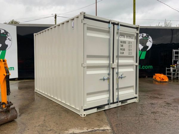 12 x 8  STORAGE SHIIPING CONTAINER...7442. 368589761