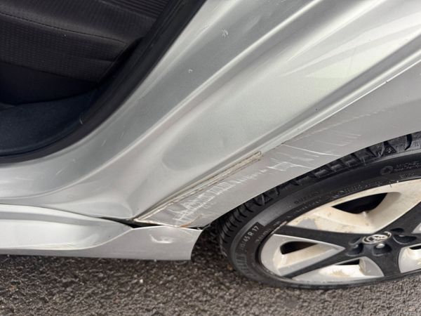 Prius 1.8 Hybrid Luxury ***NEEDS BODY REPAIR *** 368590296