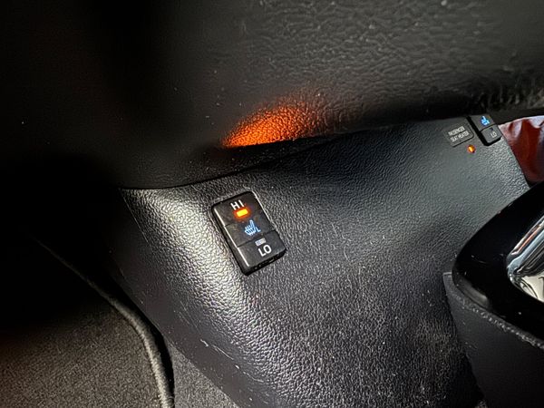 Prius 1.8 Hybrid Luxury ***NEEDS BODY REPAIR *** 368590608