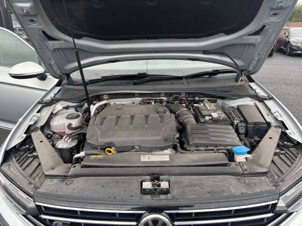 Volkswagen Passat 2020 R-Line 2.0Tdi Manual 368609733