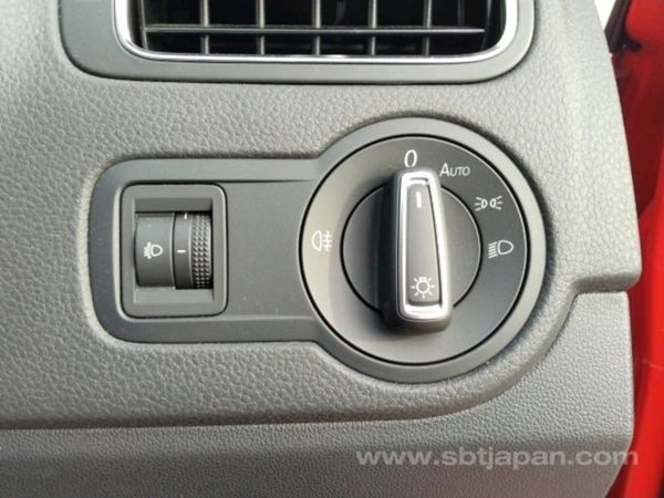 Volkswagen Polo 2016 Special Edition New NCT 368600896
