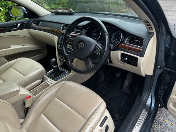Skoda Superb Elegance Great Spec! 368656739