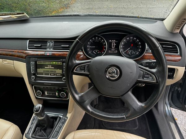 Skoda Superb Elegance Great Spec! 368656756