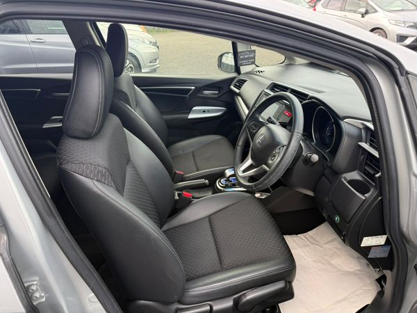 2014 Honda Fit 1.5 Hybrid,Auto ,Low Miles 31K KM 368668053