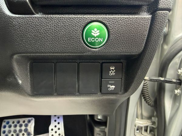 2014 Honda Jazz/Fit 1.5 Hybrid,Auto ,31K KM only 368668434