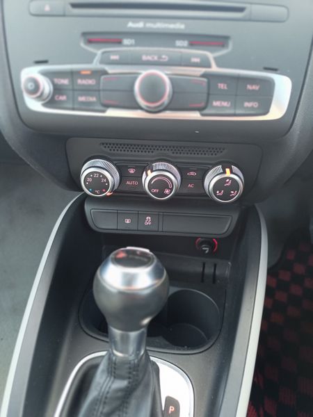 Audi A1 2012 368661064