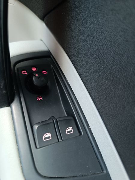 Audi A1 2012 368661066