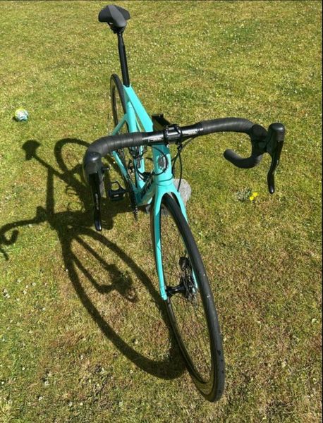 自転車本体 Bianchi OLTRE XR4 BORA ULTRA WTO 自転車本体 Bianchi OLTRE XR4 BORA ULTRA WTO BIANCHI OLTRE XR4 - Velo7