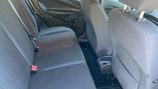 Ford Fiesta Zetec  Nct 04/27 ! 368680903