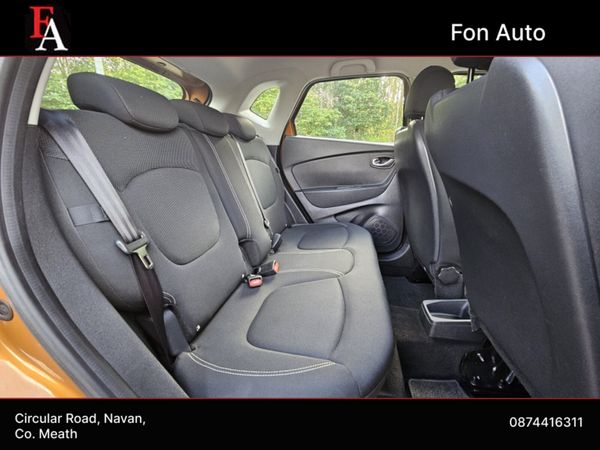 Renault Captur 1.0 PETROL PLAY MODEL - HIGH SPEC * 368699984