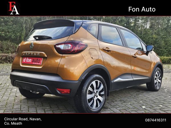 Renault Captur 1.0 PETROL PLAY MODEL - HIGH SPEC * 368699980