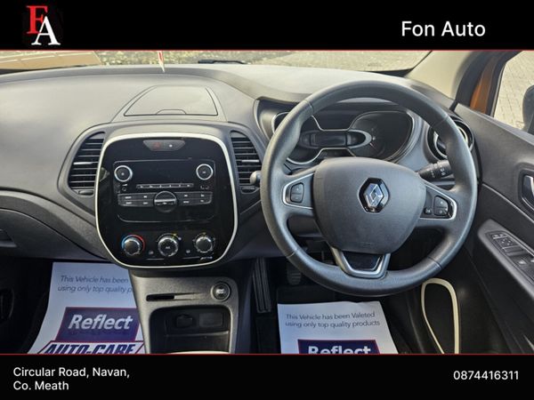 Renault Captur 1.0 PETROL PLAY MODEL - HIGH SPEC * 368699990