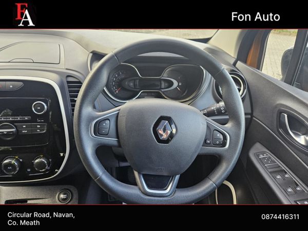 Renault Captur 1.0 PETROL PLAY MODEL - HIGH SPEC * 368699991
