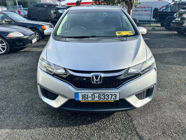 2016 HONDA FIT PETROL HYBRID AUTO LOW KMS 368690565