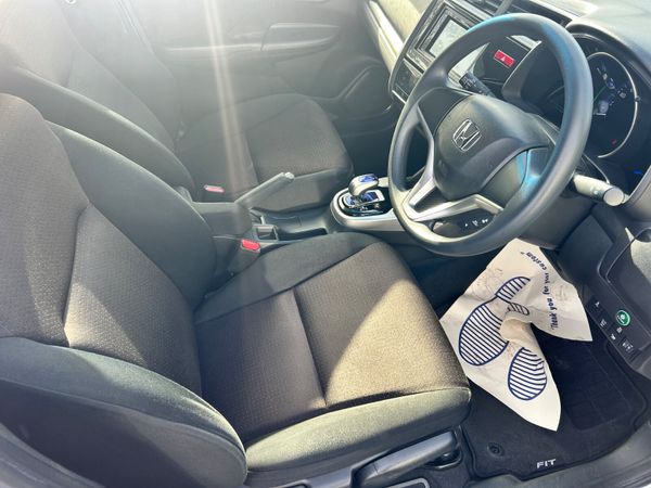 2016 HONDA FIT PETROL HYBRID AUTO LOW KMS 368690567