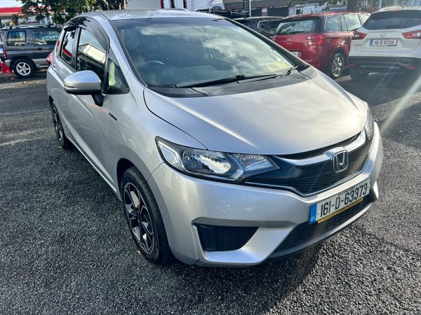 2016 HONDA FIT PETROL HYBRID AUTO LOW KMS 368690569