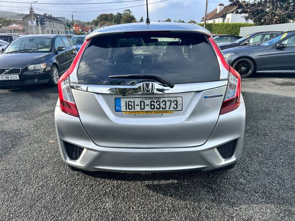 2016 HONDA FIT PETROL HYBRID AUTO LOW KMS 368690580
