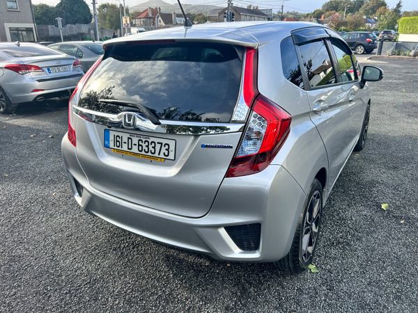 2016 HONDA FIT PETROL HYBRID AUTO LOW KMS 368690581