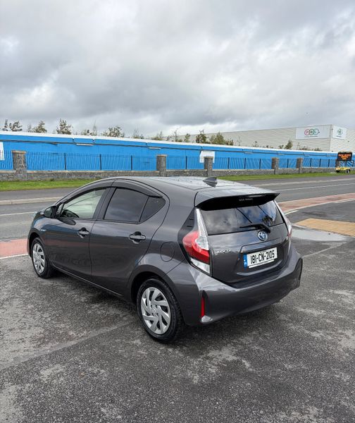 2018 Toyota Aqua 1.5 Hybrid LOW KMS 368724775