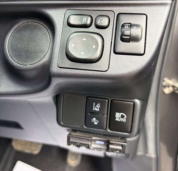 2018 Toyota Aqua 1.5 Hybrid LOW KMS 368724777