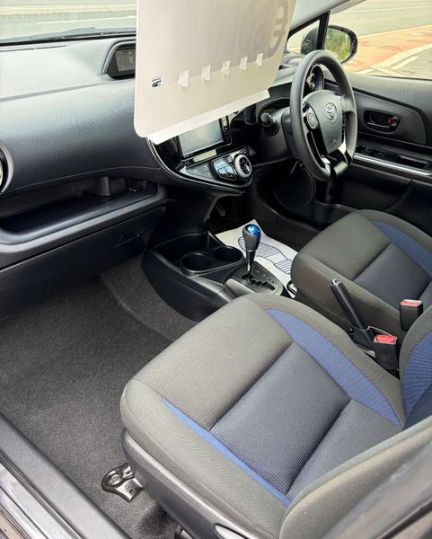 2018 Toyota Aqua 1.5 Hybrid LOW KMS 368724782