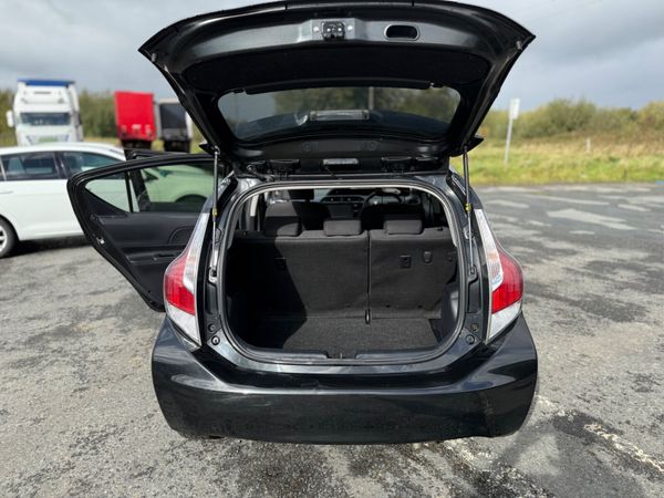 TOYOTA AQUA (2016) 1.5L PETROL HYBRID LOW MILLAGE 368727328