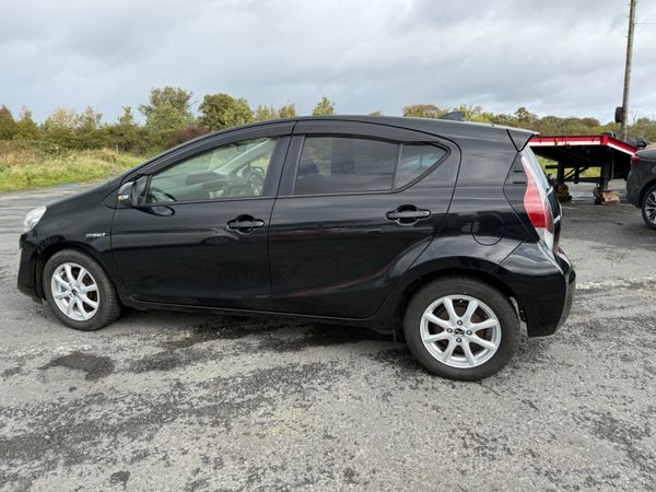 TOYOTA AQUA (2016) 1.5L PETROL HYBRID LOW MILLAGE 368727333