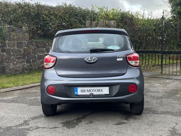 Hyundai i10 1.0 Deluxe Automatic 368735364