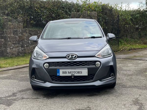 Hyundai i10 1.0 Deluxe Automatic 368735365