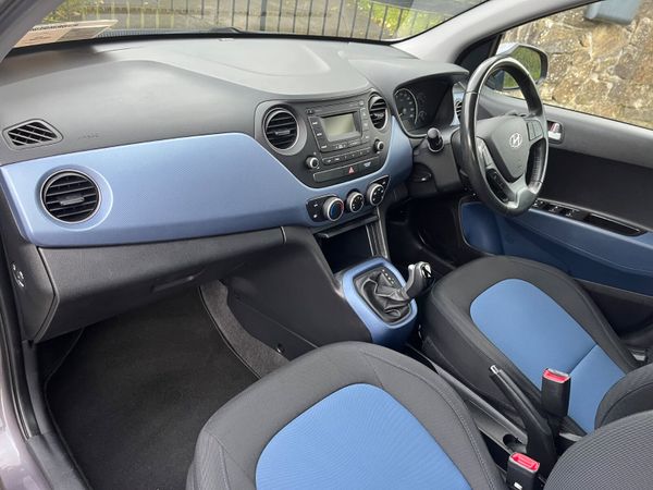 Hyundai i10 1.0 Deluxe Automatic 368735386